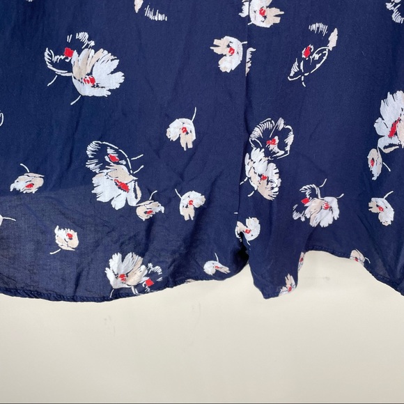 UO Kimchi Blue Navy Floral Romper - Picture 8 of 9